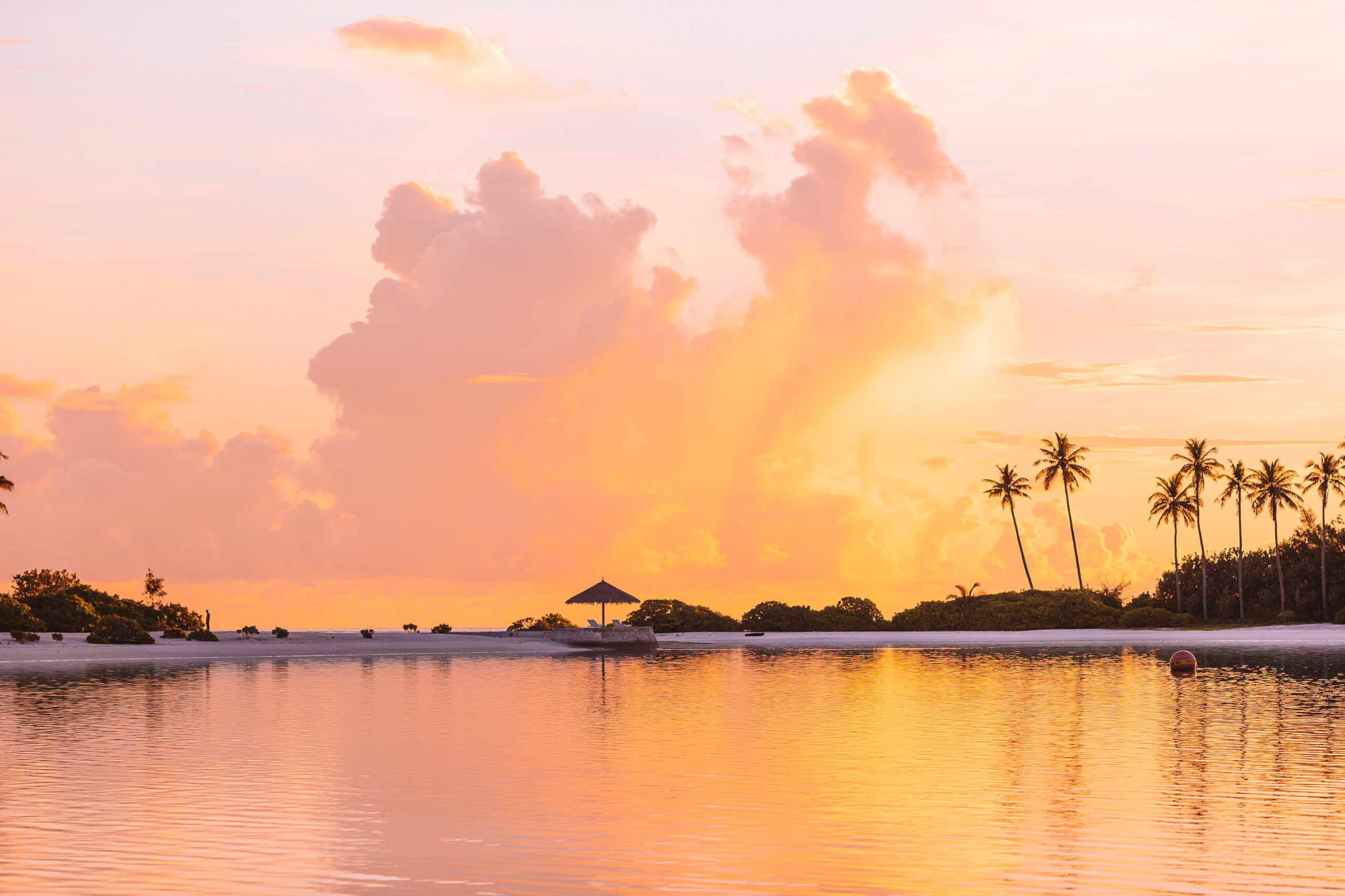 Sonnenuntergang am Strand in der Dominikanischen Republik